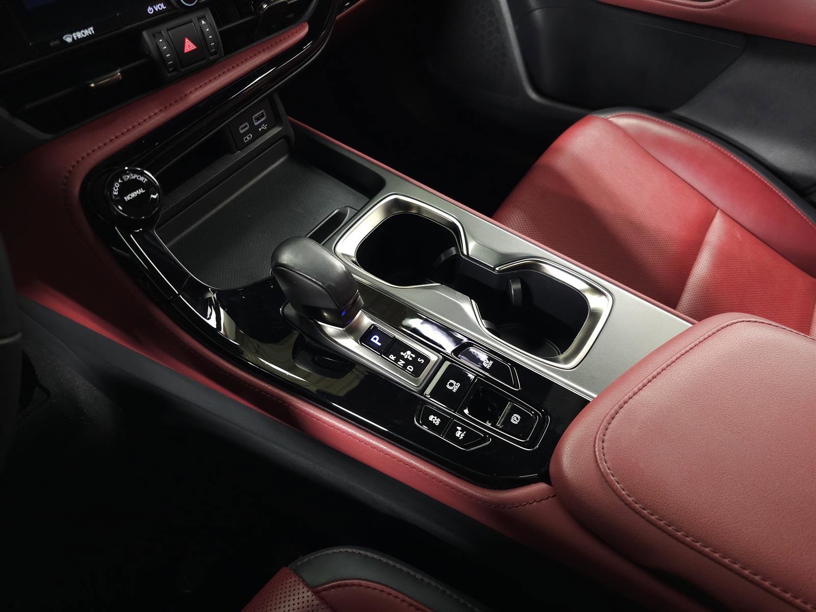 Certified 2024 Lexus NX 350h AWD 4dr Crossover w/ Cold Area Package image 27