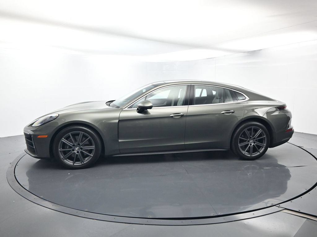 Certified 2026 Porsche Panamera 4 AWD/4WD image 2