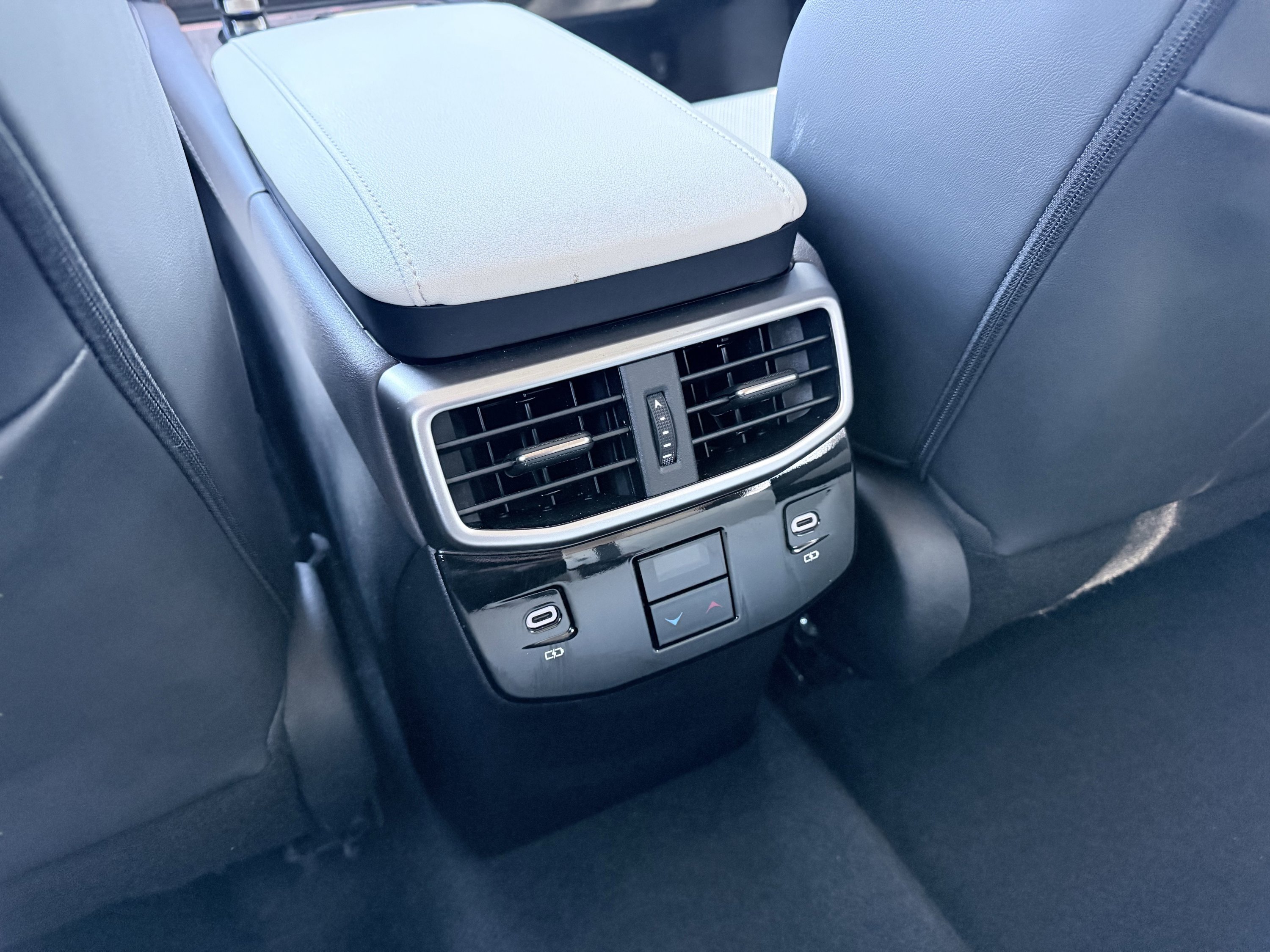 Used 2025 Lexus RX 350 Premium Plus w/ Convenience Package image 54