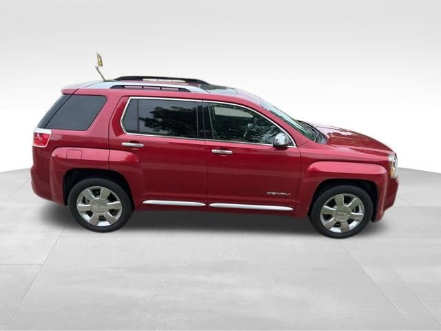 Used 2015 GMC Terrain Denali FWD image 2