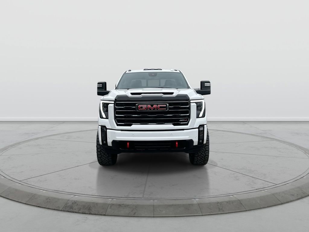 Used 2024 GMC Sierra 2500 AT4 w/ Technology Package AWD/4WD image 3