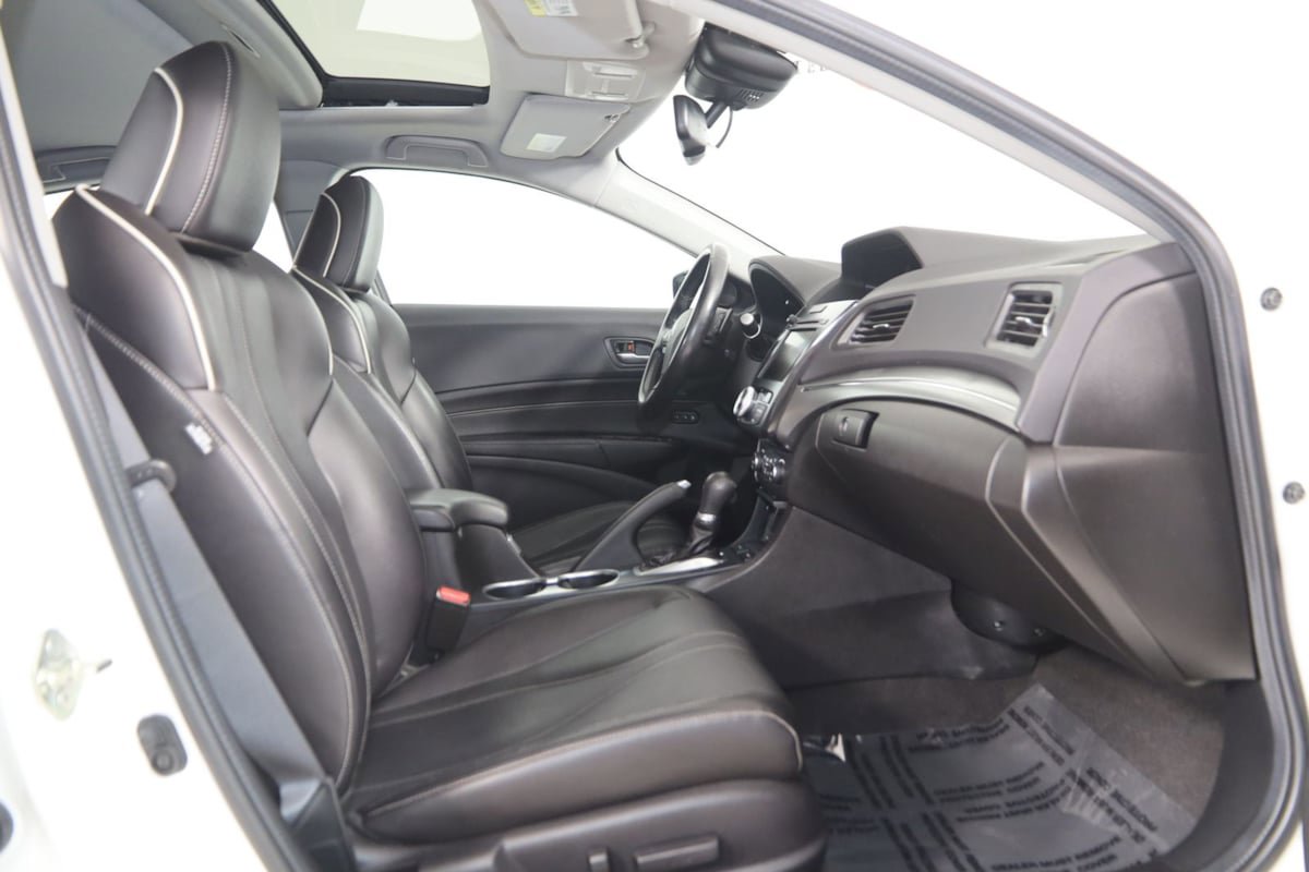 Used 2019 Acura ILX FWD image 12