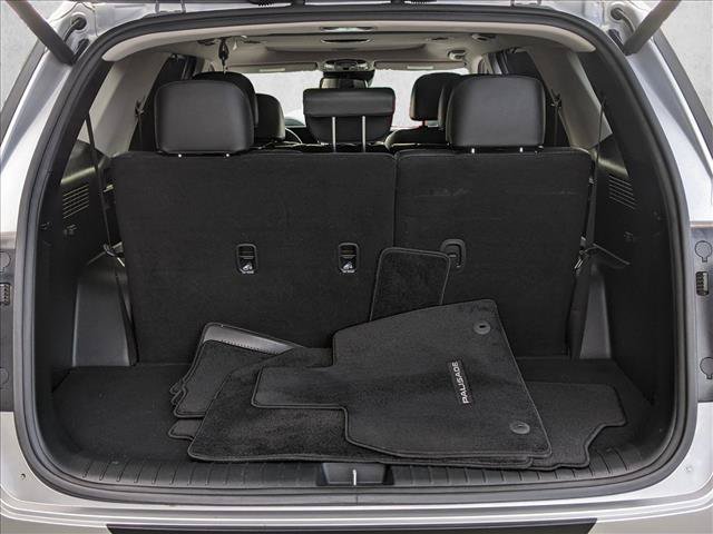 Used 2022 Hyundai Palisade SEL w/ 8P Bench Seat Package FWD image 6