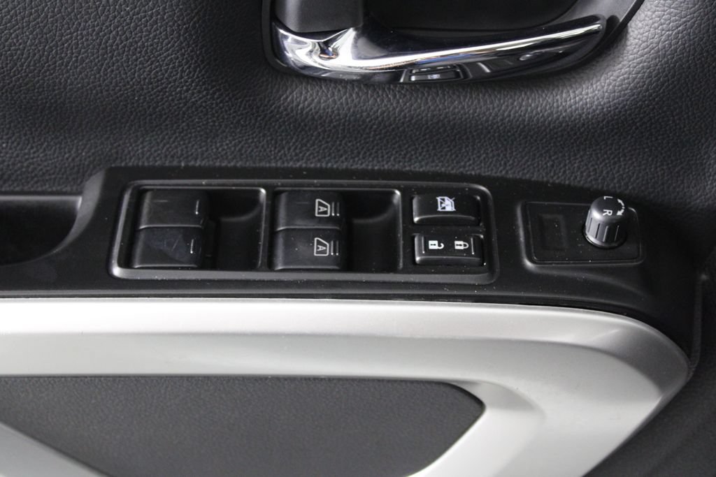 Certified 2023 Nissan Titan SV RWD image 23