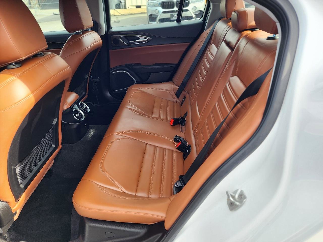 Used 2017 Alfa Romeo Giulia Ti w/ TI Lusso Package AWD/4WD image 25