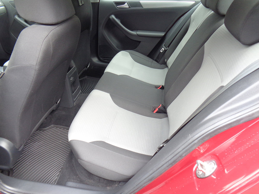 Used 2017 Volkswagen Jetta S w/ Jetta S Cold Weather Package FWD image 10