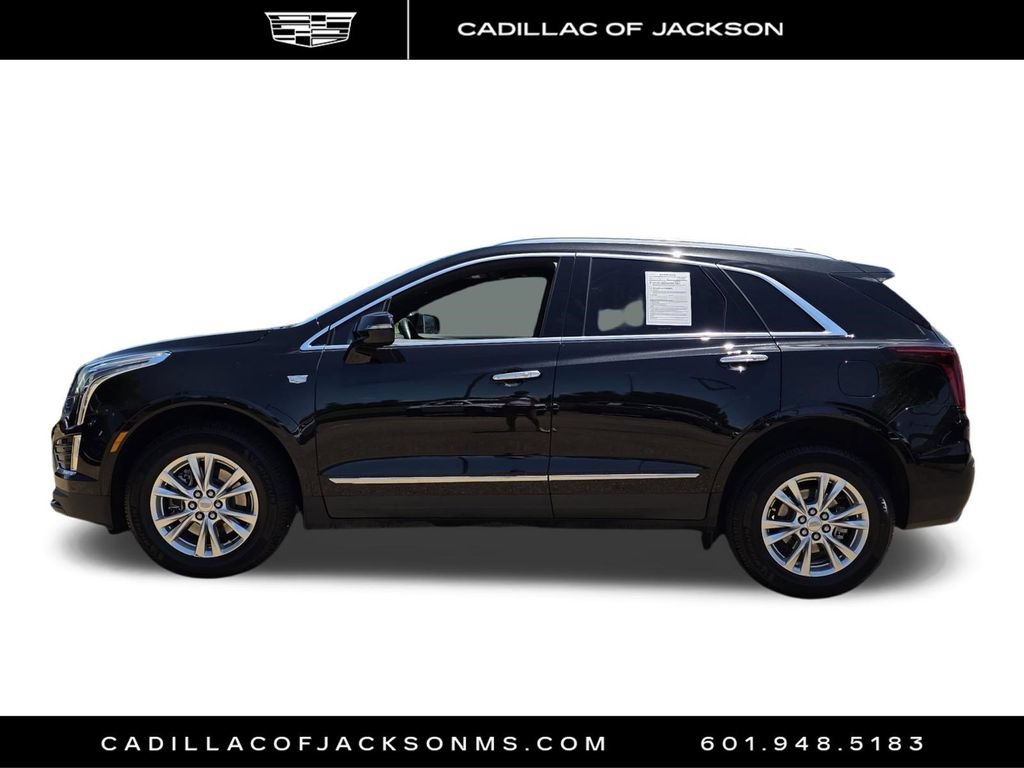 Certified 2025 Cadillac XT5 Luxury FWD image 8