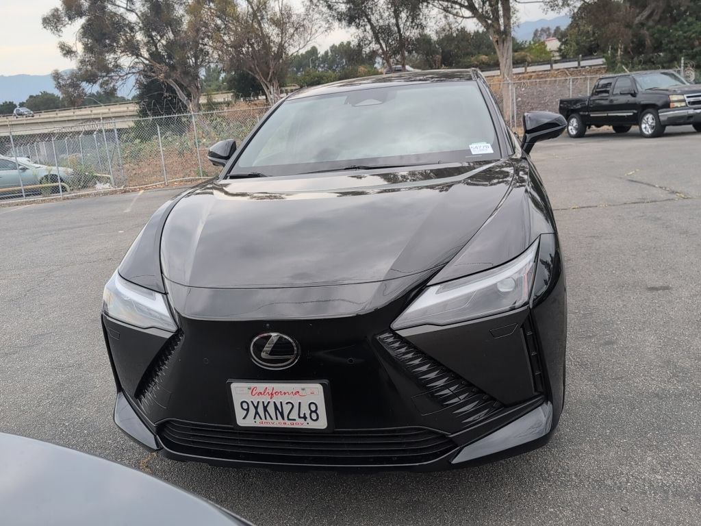 Used 2023 Lexus RZ 450e Premium w/ Cold Area Package AWD/4WD image 2