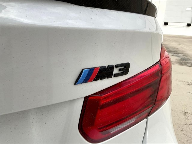 Used 2017 BMW M3 RWD image 29
