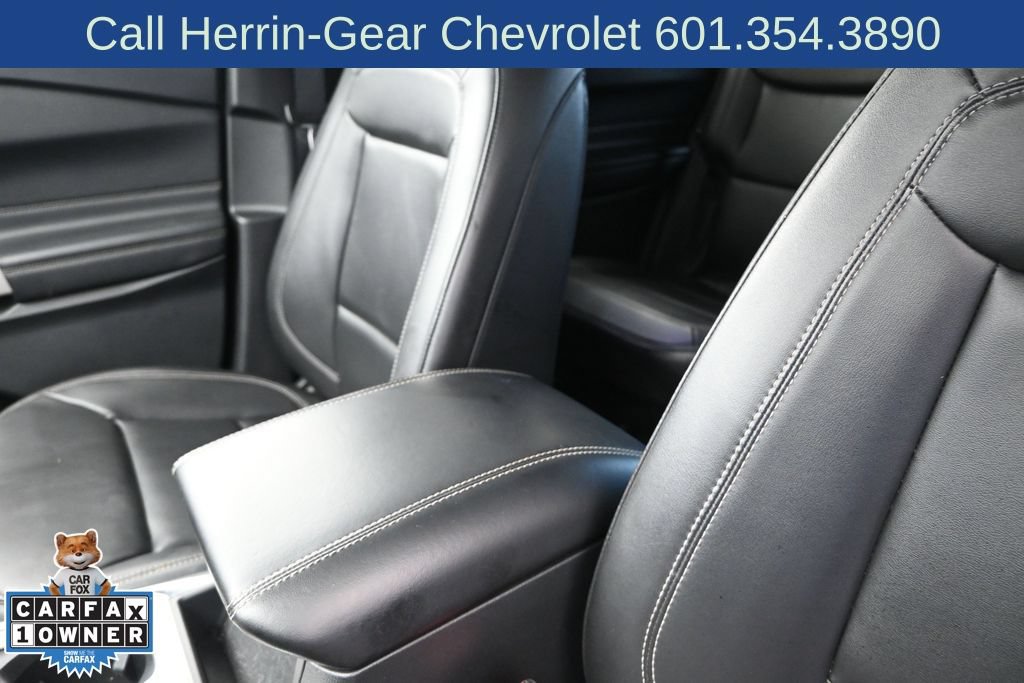 Used 2023 Ford Explorer XLT w/ Equipment Group 202A AWD/4WD image 14