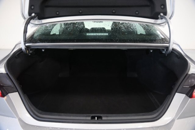 Used 2025 Toyota Camry LE FWD image 14