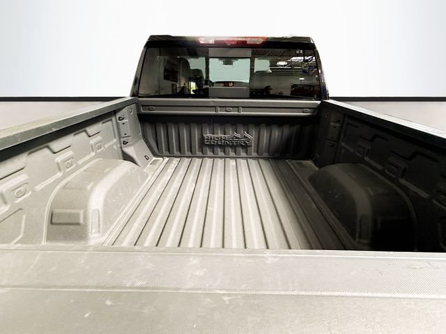 Used 2024 Chevrolet Silverado 1500 High Country w/ Midnight Edition AWD/4WD image 29