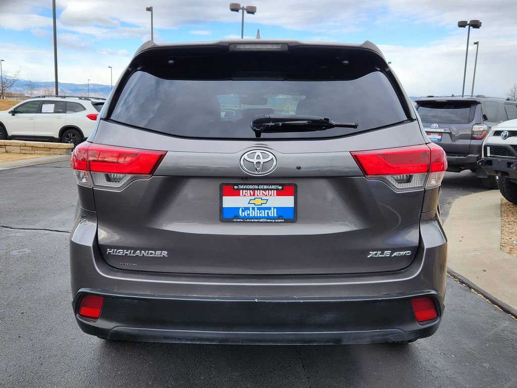 Used 2017 Toyota Highlander XLE image 17