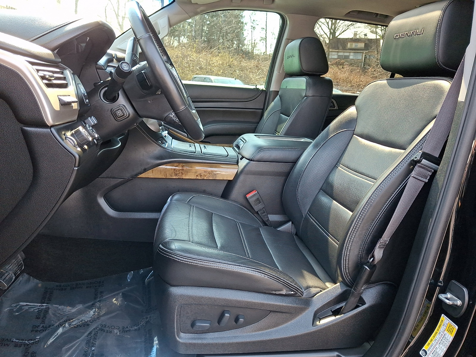 Used 2017 GMC Yukon XL Denali w/ Open Road Package image 15