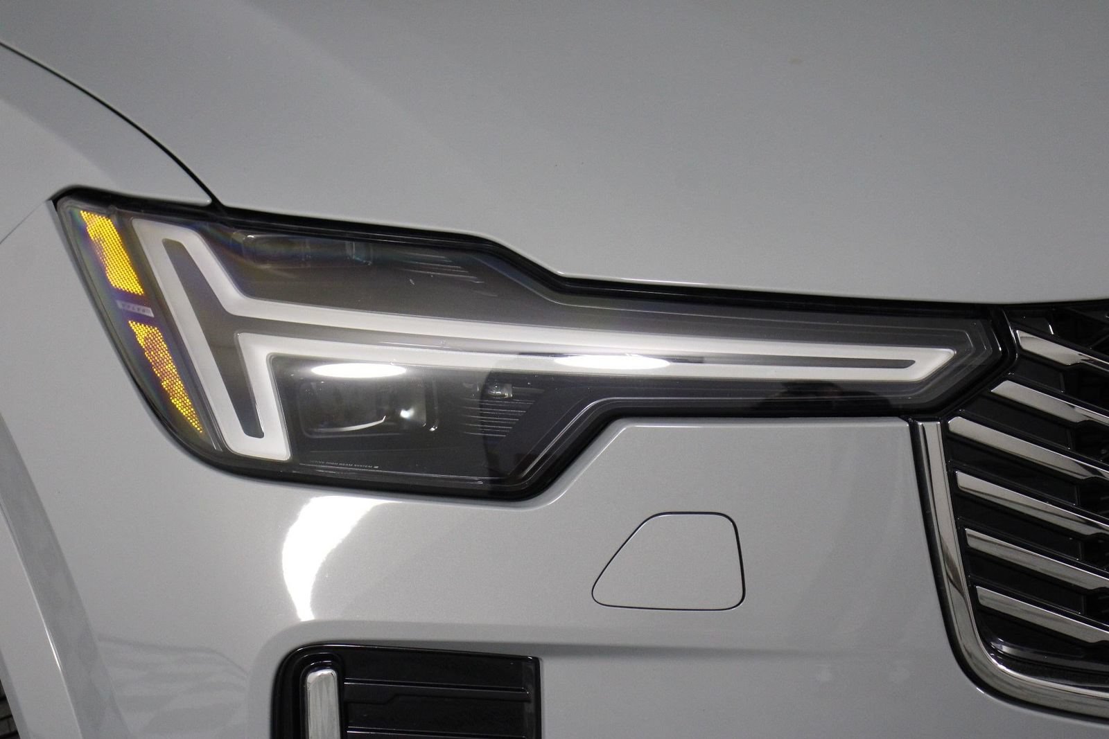 Certified 2026 Volvo XC90 B6 Plus w/ Protection Package Premier AWD/4WD image 26