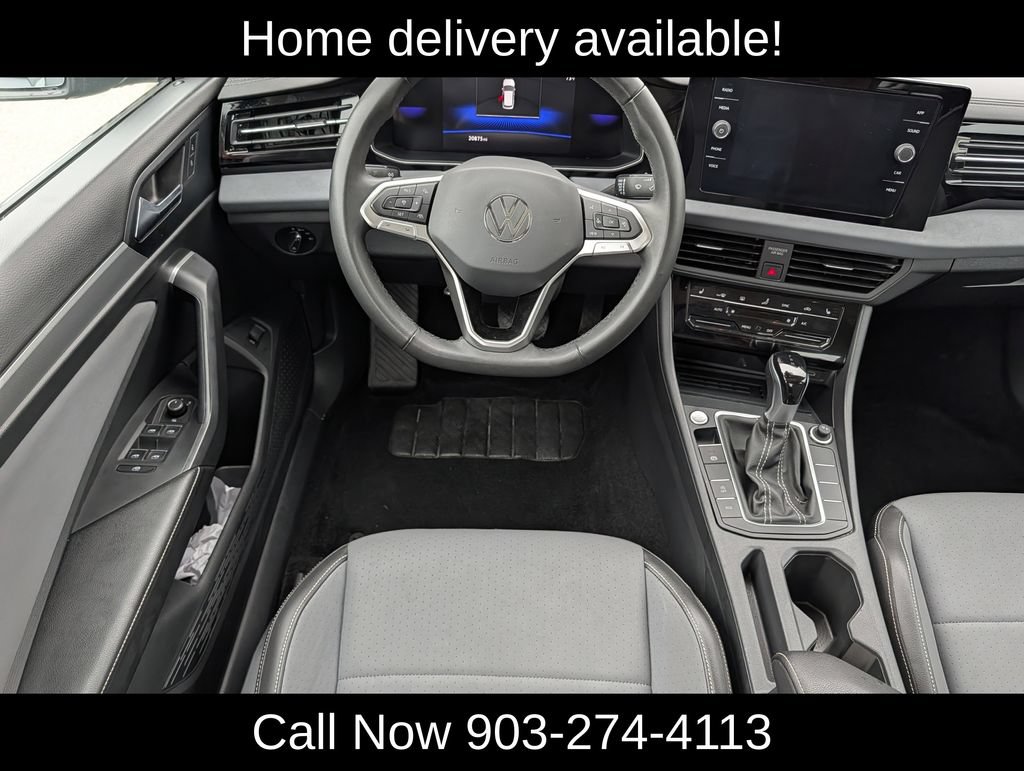 Used 2026 Volkswagen Jetta SE FWD image 12