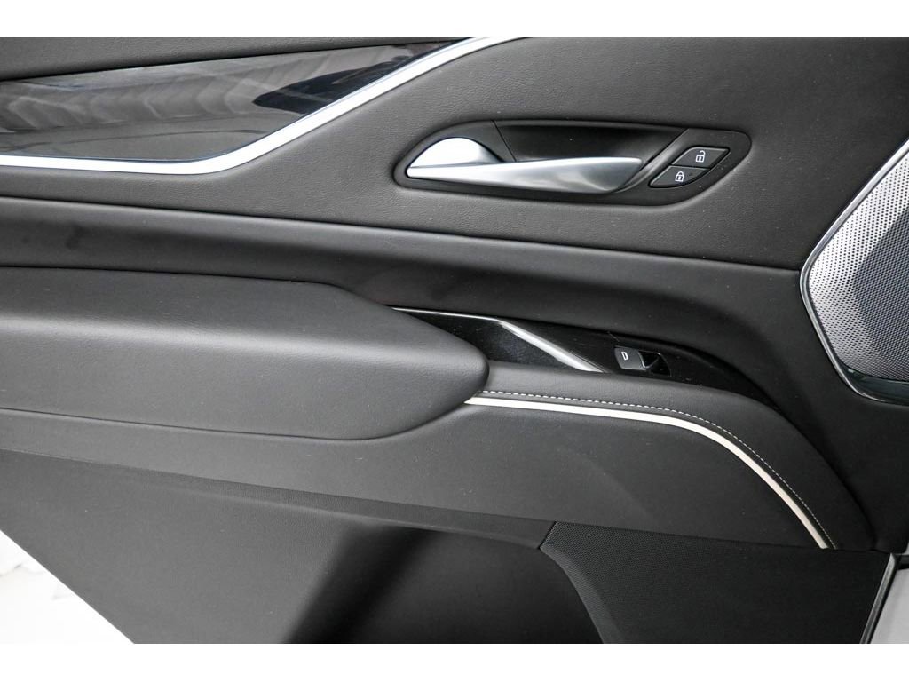 Certified 2024 Cadillac Escalade Sport w/ LPO, ONYX Package image 27