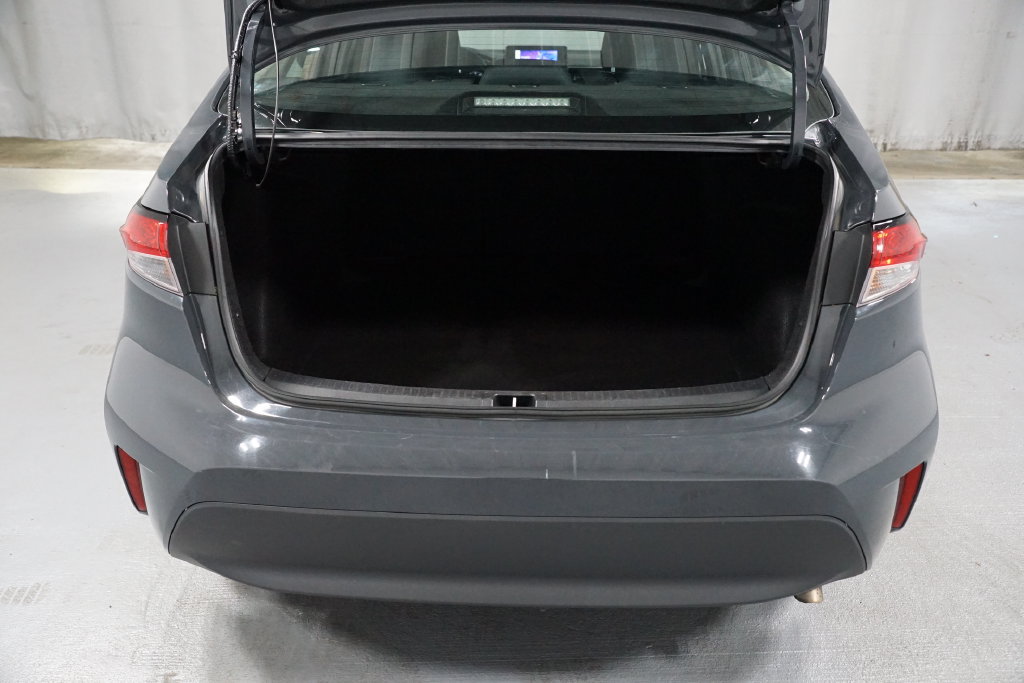 Certified 2024 Toyota Corolla LE FWD image 31