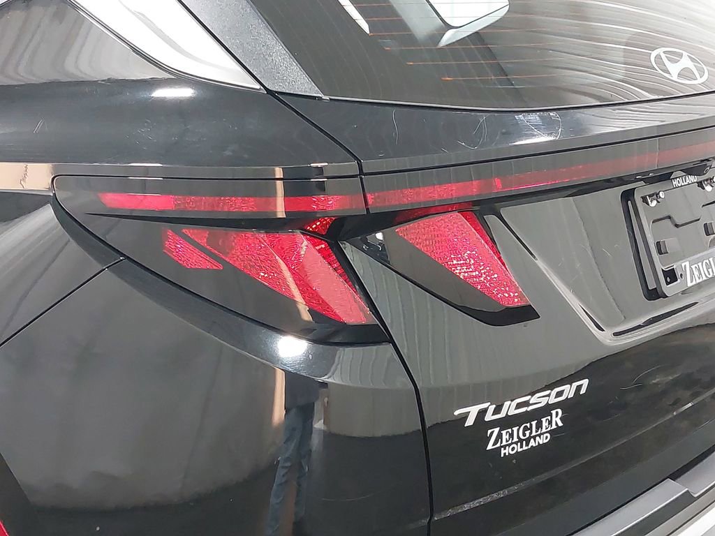 Certified 2025 Hyundai Tucson SE image 33