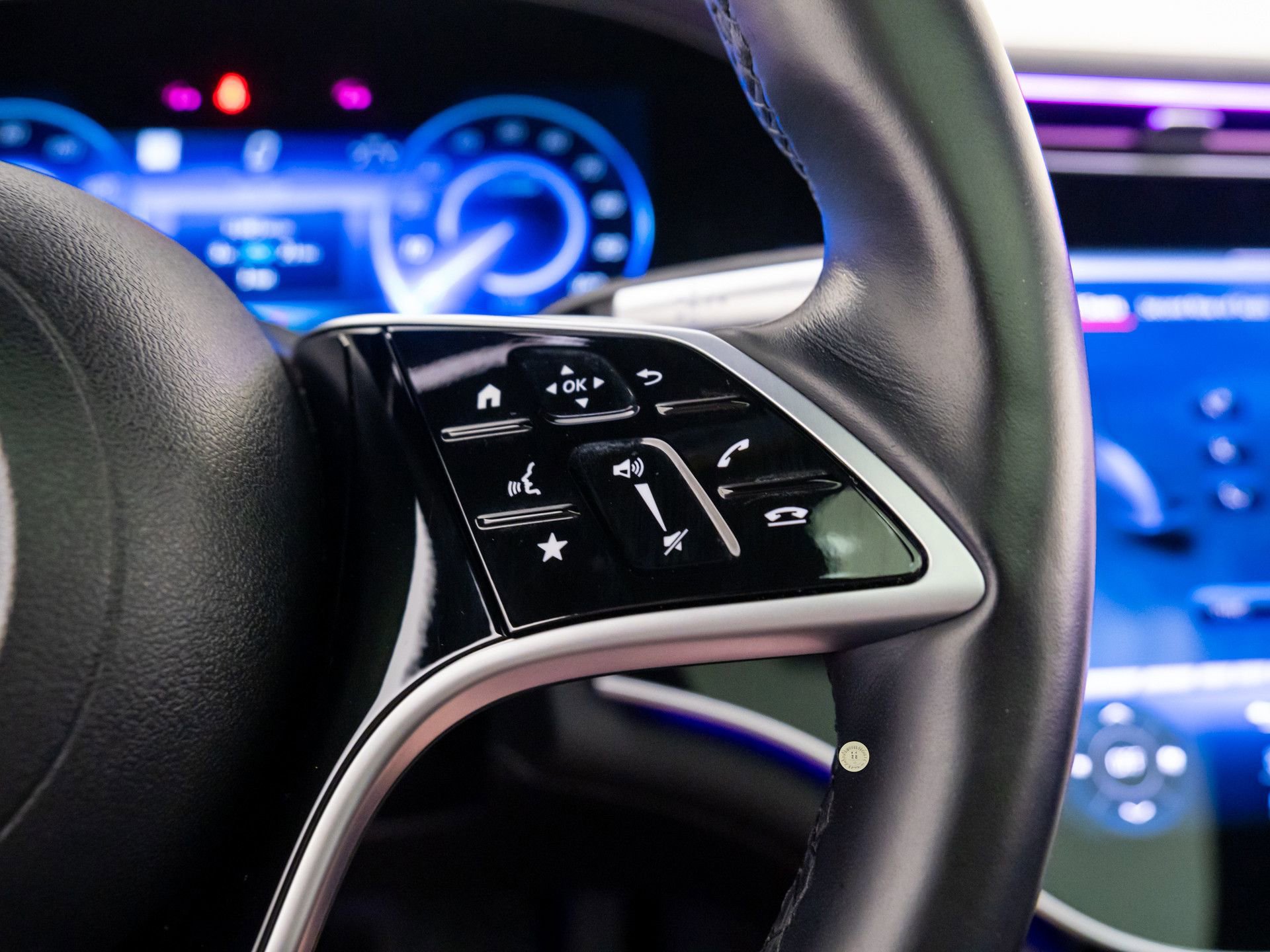 Certified 2023 Mercedes-Benz EQS 580 4MATIC SUV image 34