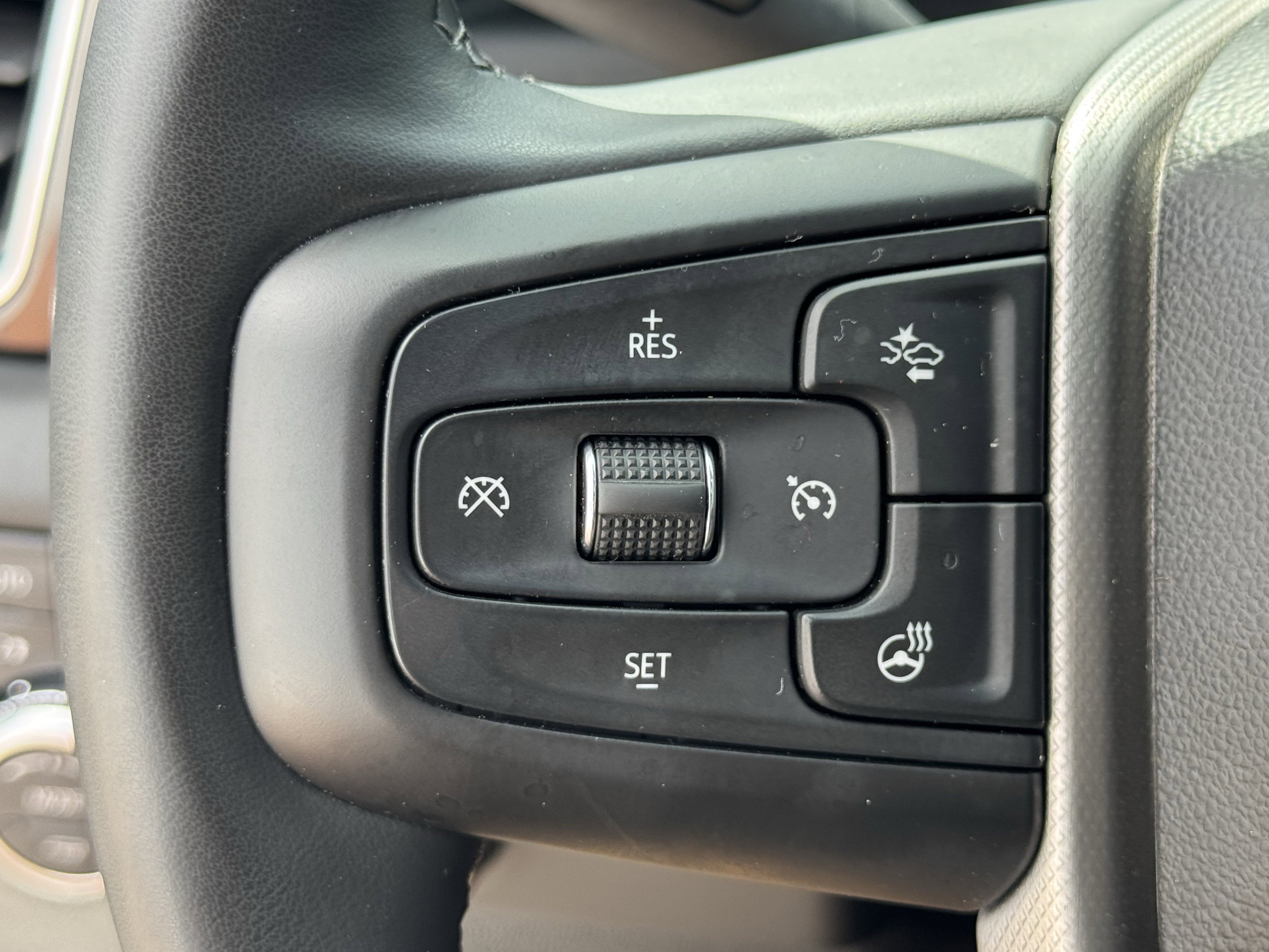 Used 2025 GMC Sierra 3500 Denali image 25