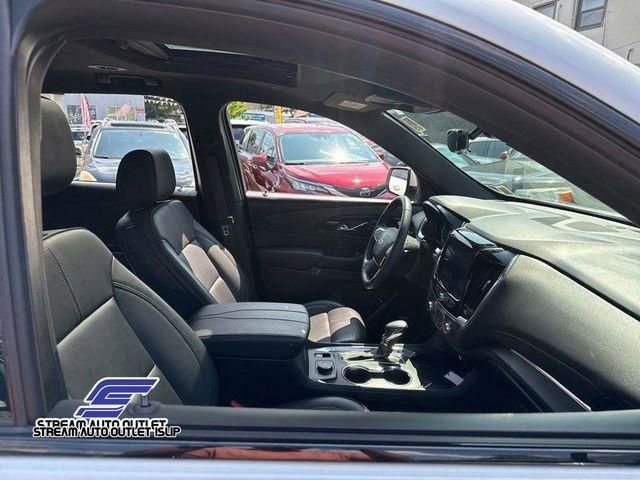 Used 2023 Chevrolet Traverse RS image 15