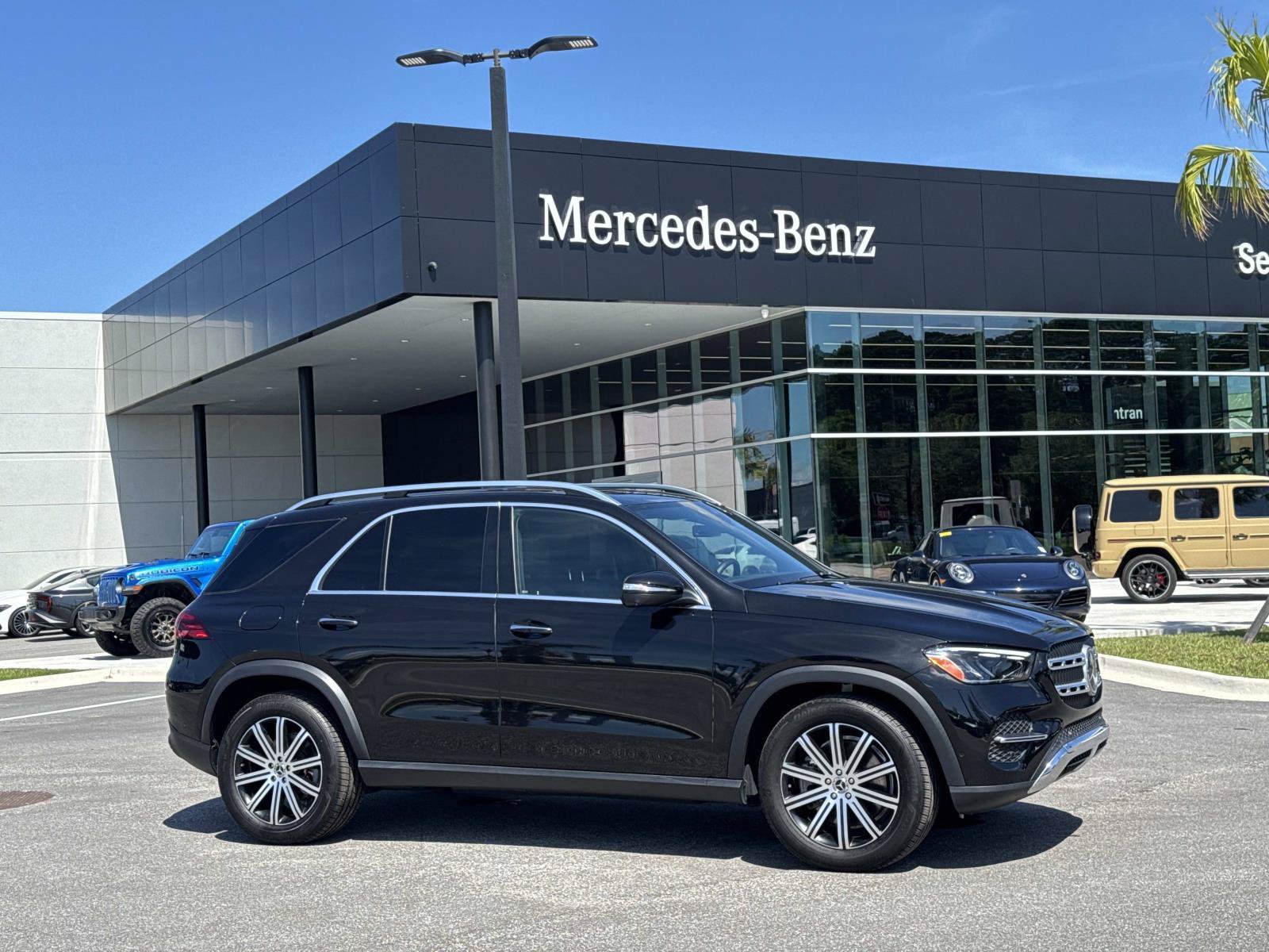 Used 2025 Mercedes-Benz GLE 450e 4MATIC w/ Driver Assistance Package