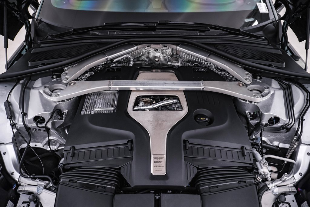Used 2025 Aston Martin DBX 707 image 29