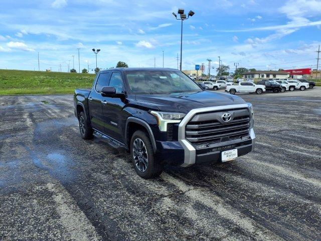 Used 2024 Toyota Tundra Limited AWD/4WD image 3