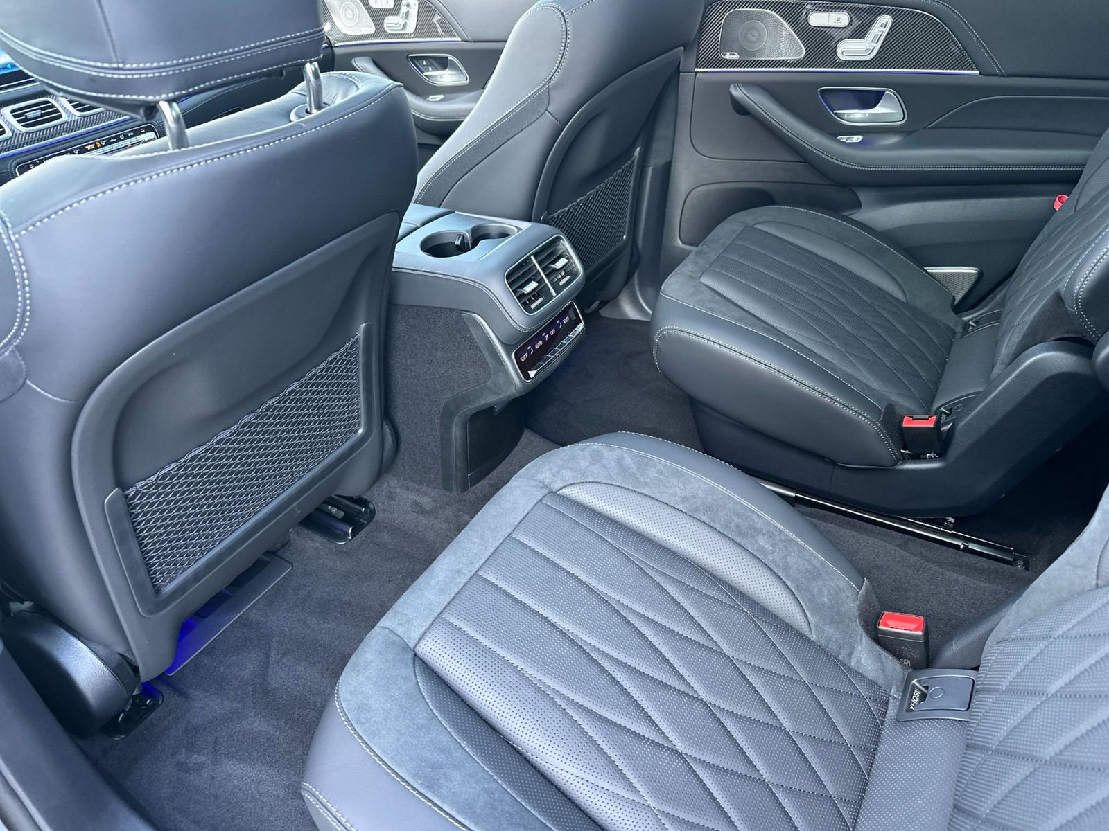 New 2026 Mercedes-Benz GLS 63 AMG 4MATIC image 12