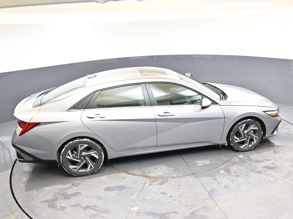 New 2026 Hyundai Elantra Limited image 52