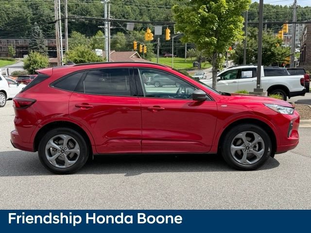 Used 2024 Ford Escape ST-Line AWD/4WD image 4