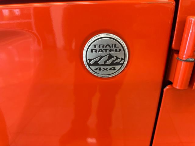 Used 2018 Jeep Wrangler Sport AWD/4WD image 9