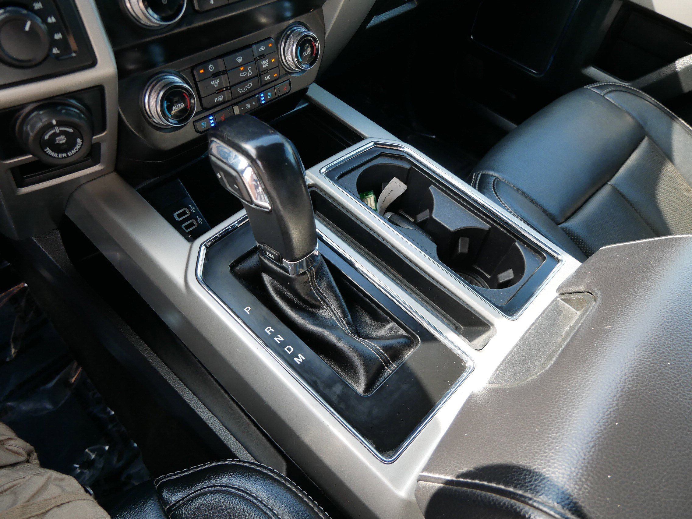 Used 2019 Ford F150 Lariat w/ Equipment Group 502A Luxury image 24