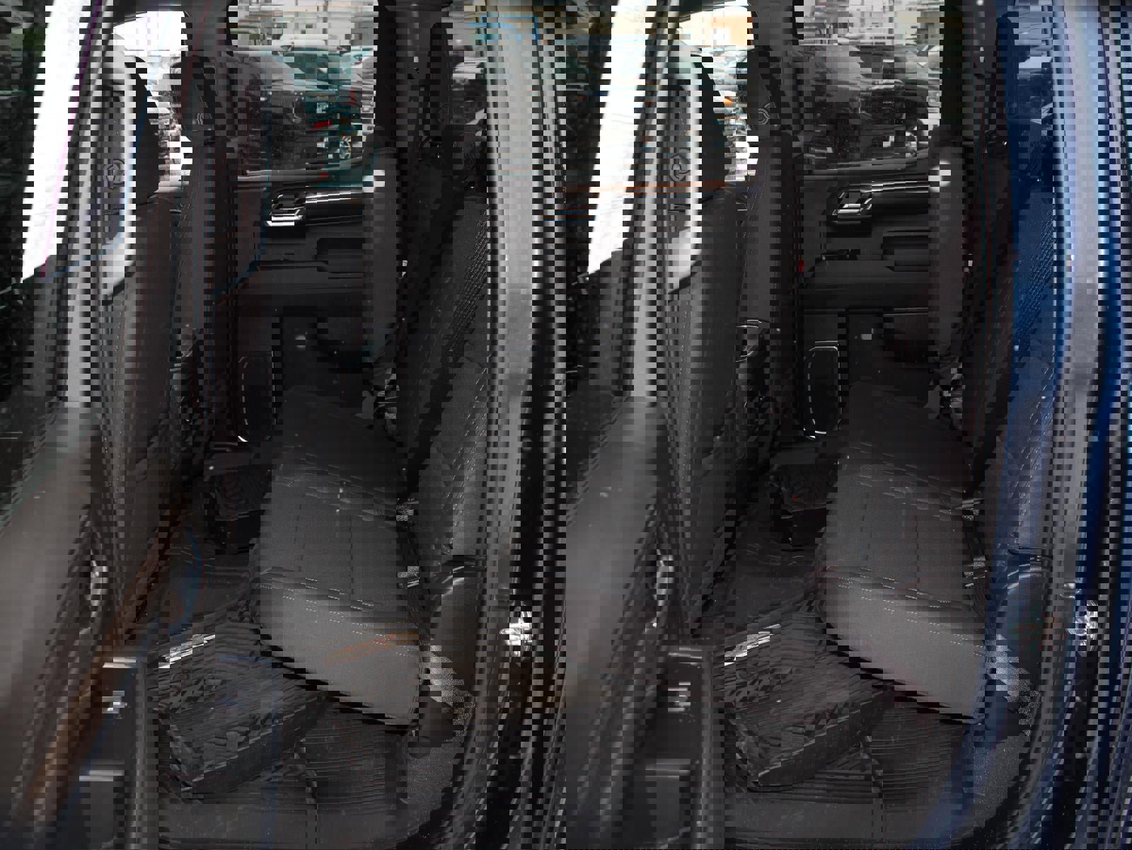 Used 2023 Chevrolet Silverado 1500 RST image 16