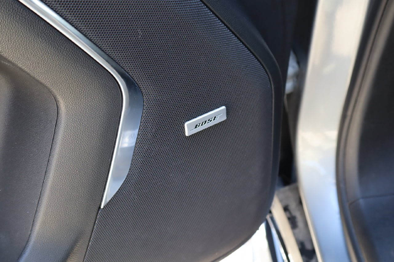 Used 2024 Chevrolet Suburban RST RWD image 23