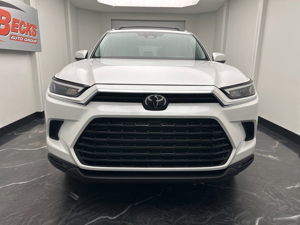 Used 2024 Toyota Grand Highlander XLE image 33