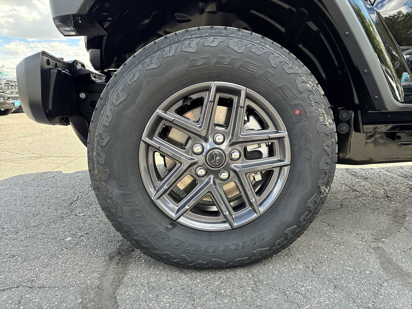 New 2026 Jeep Gladiator Sport AWD/4WD image 19