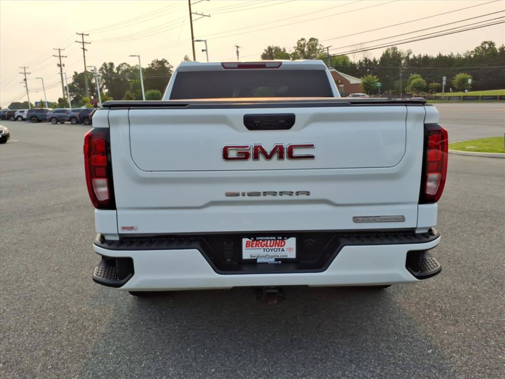 Used 2022 GMC Sierra 1500 Elevation w/ LPO, Elevation Black Package AWD/4WD image 11