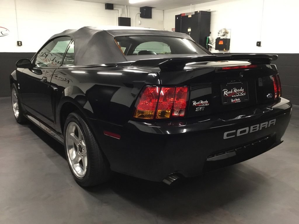 Used 2001 Ford Mustang Cobra RWD image 27