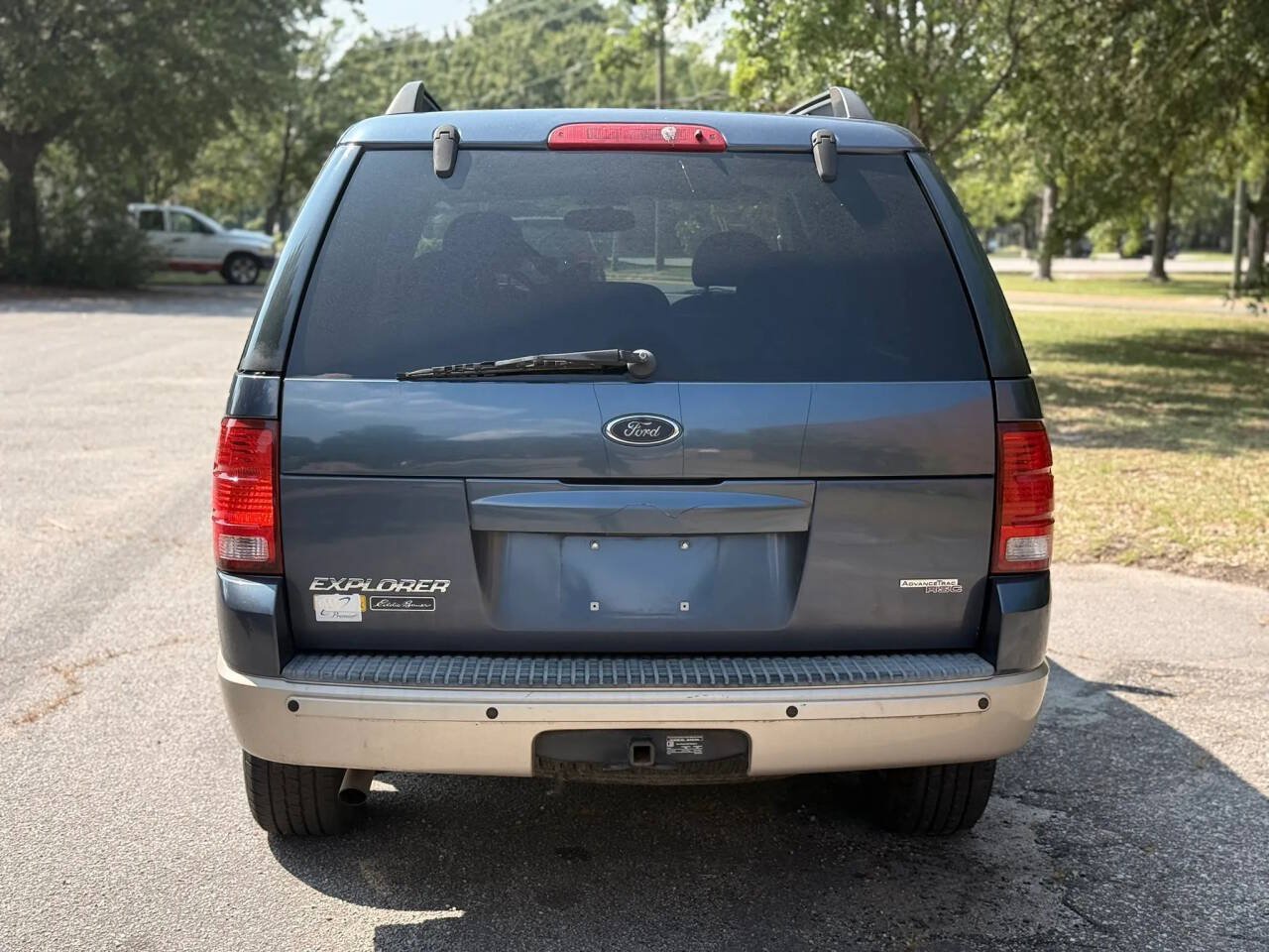 Used 2005 Ford Explorer Eddie Bauer RWD image 4