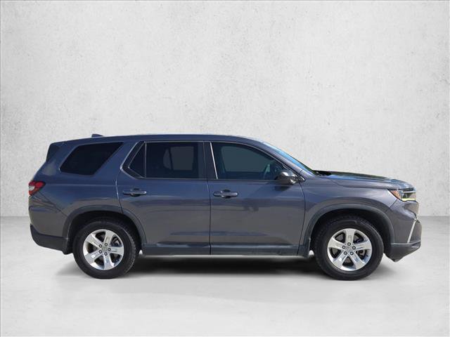 Used 2023 Honda Pilot LX image 4