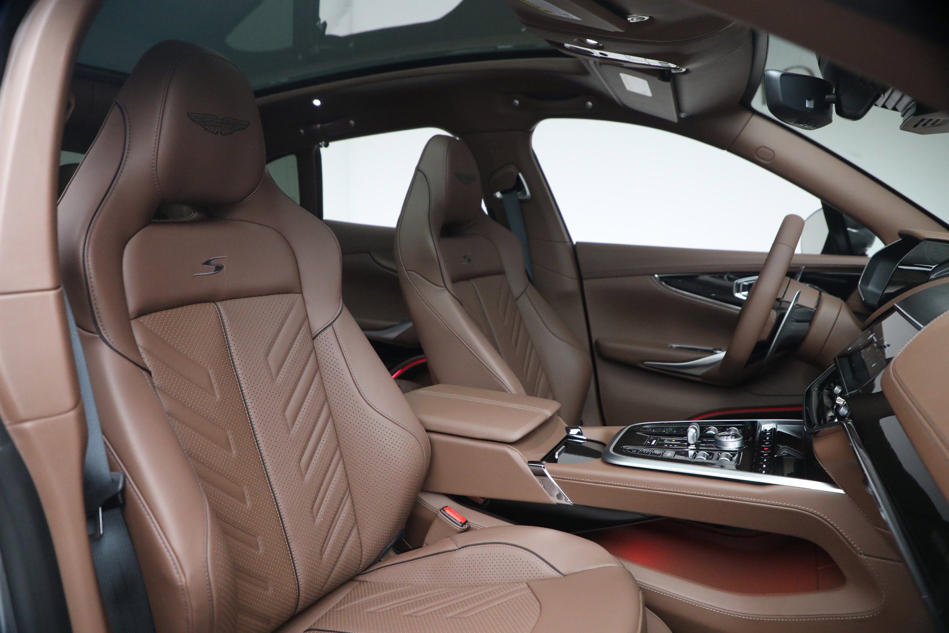 New 2026 Aston Martin DBX S AWD/4WD image 17