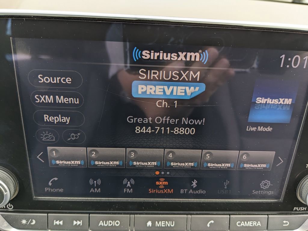 Used 2023 Nissan Rogue SV FWD image 29