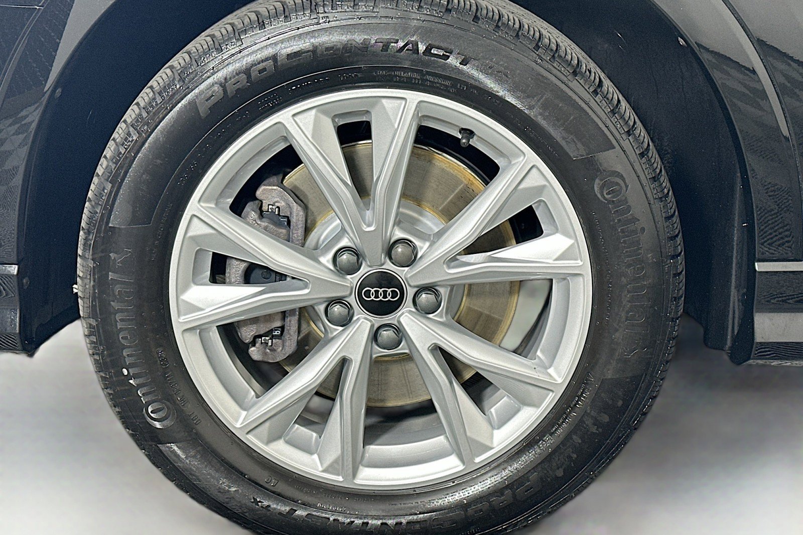 Used 2025 Audi Q3 2.0T Premium w/ Convenience Package image 11