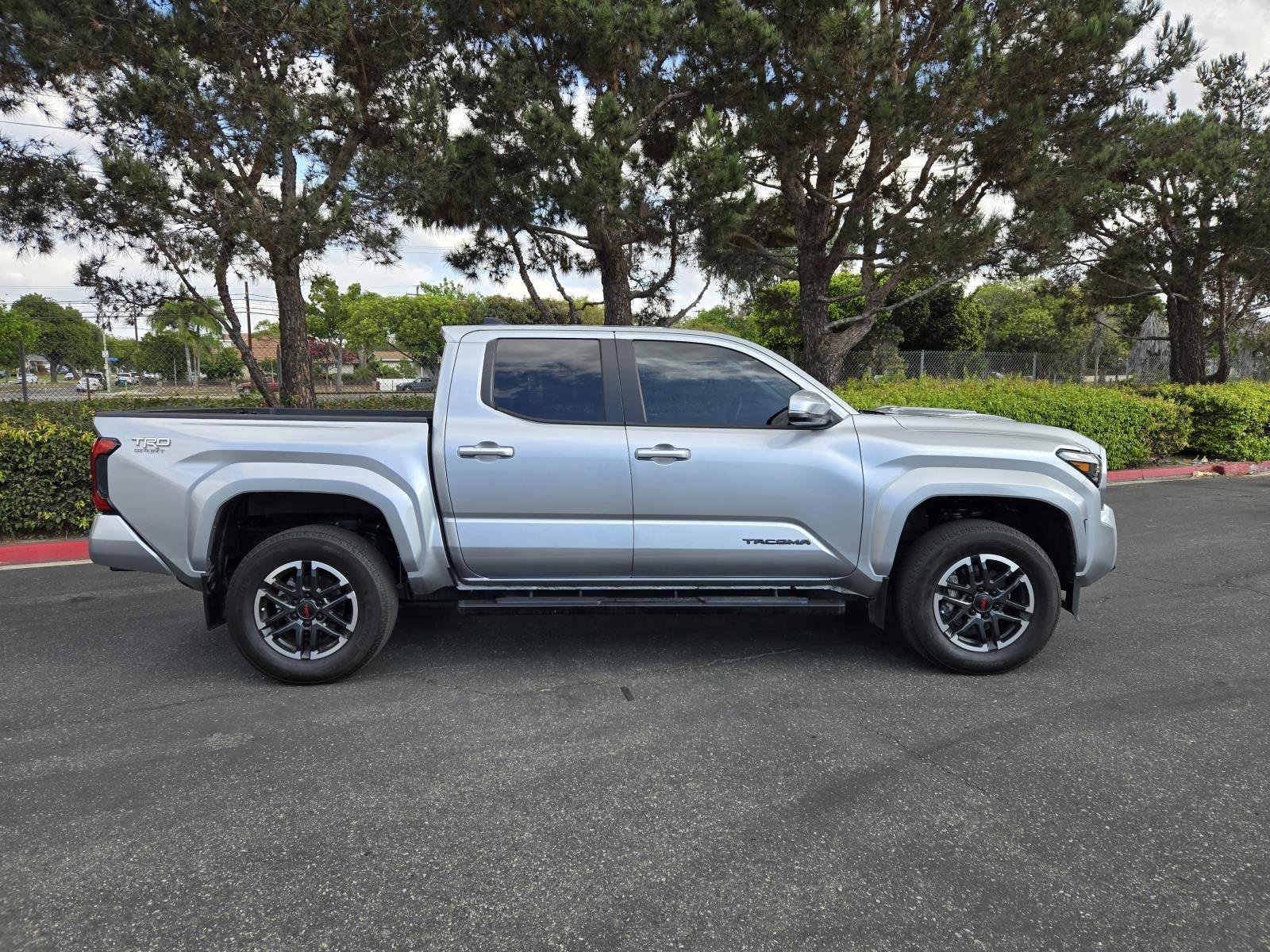 Used 2024 Toyota Tacoma TRD Sport image 2