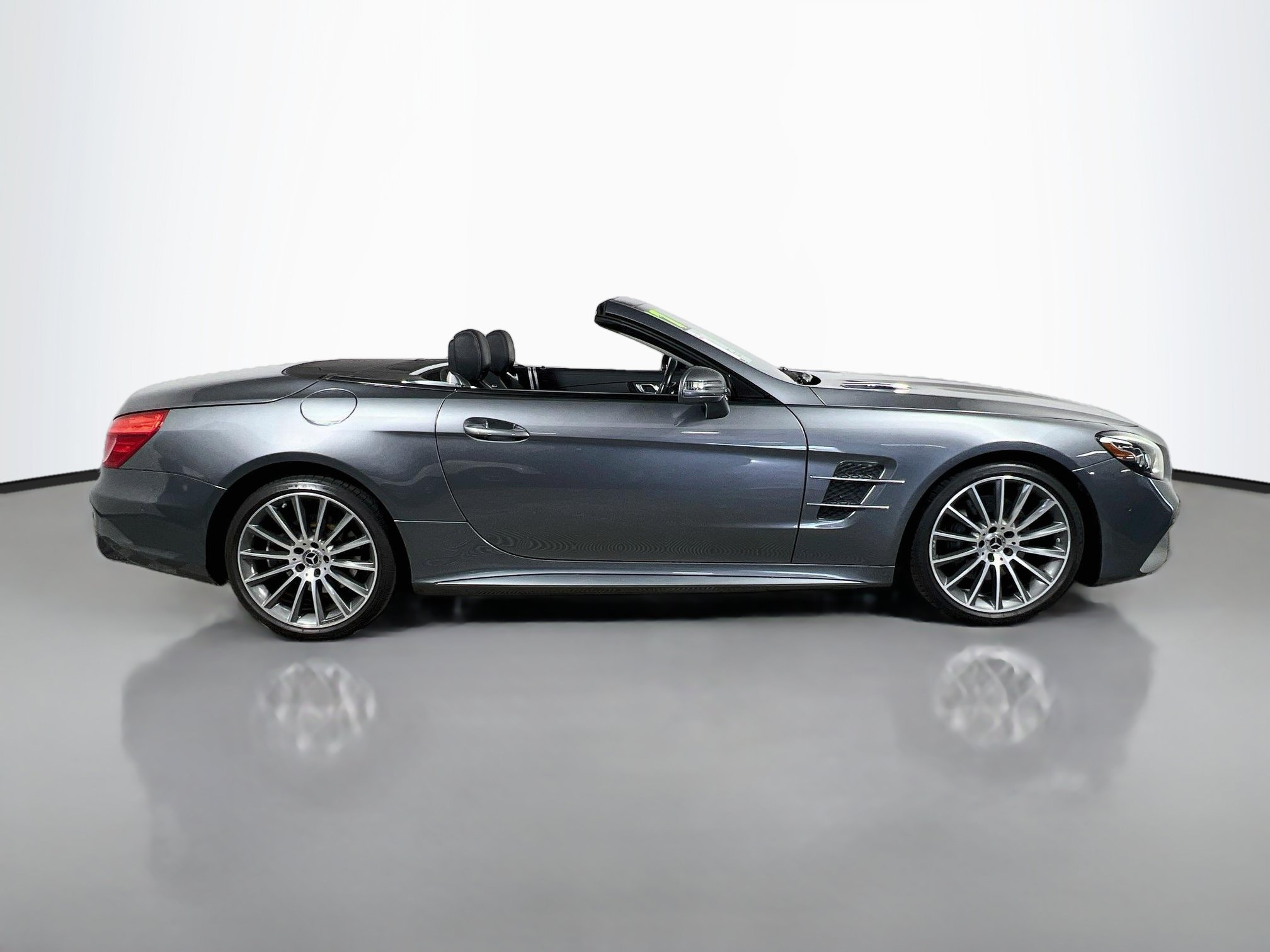 Used 2017 Mercedes-Benz SL 450 image 35