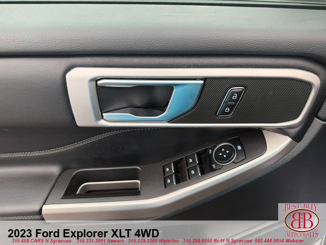 Used 2023 Ford Explorer XLT AWD/4WD image 9