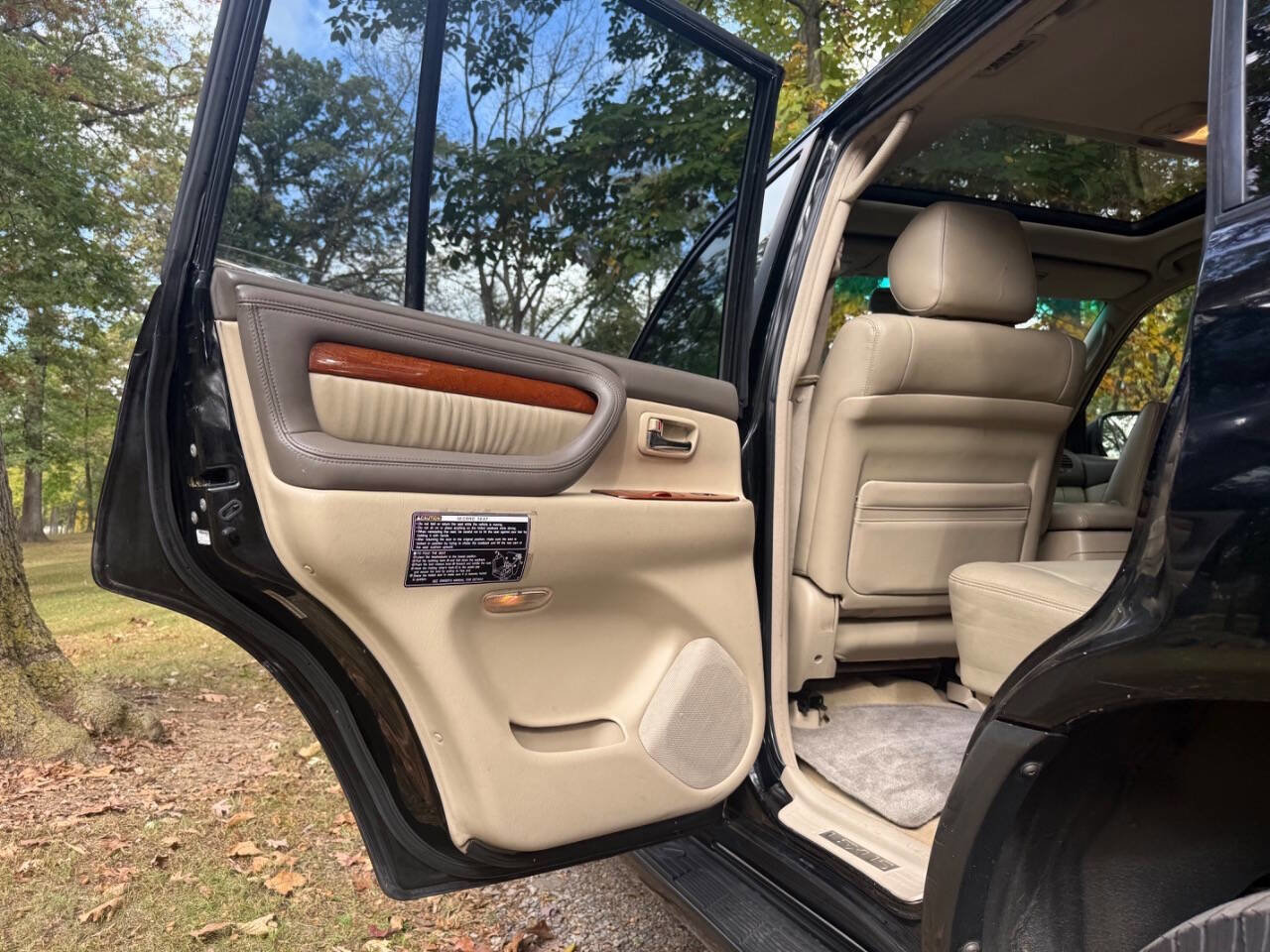 Used 2004 Lexus LX 470 4WD image 30