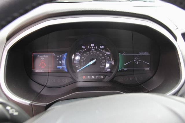 Used 2016 Ford Edge Titanium w/ Equipment Group 302A FWD image 22